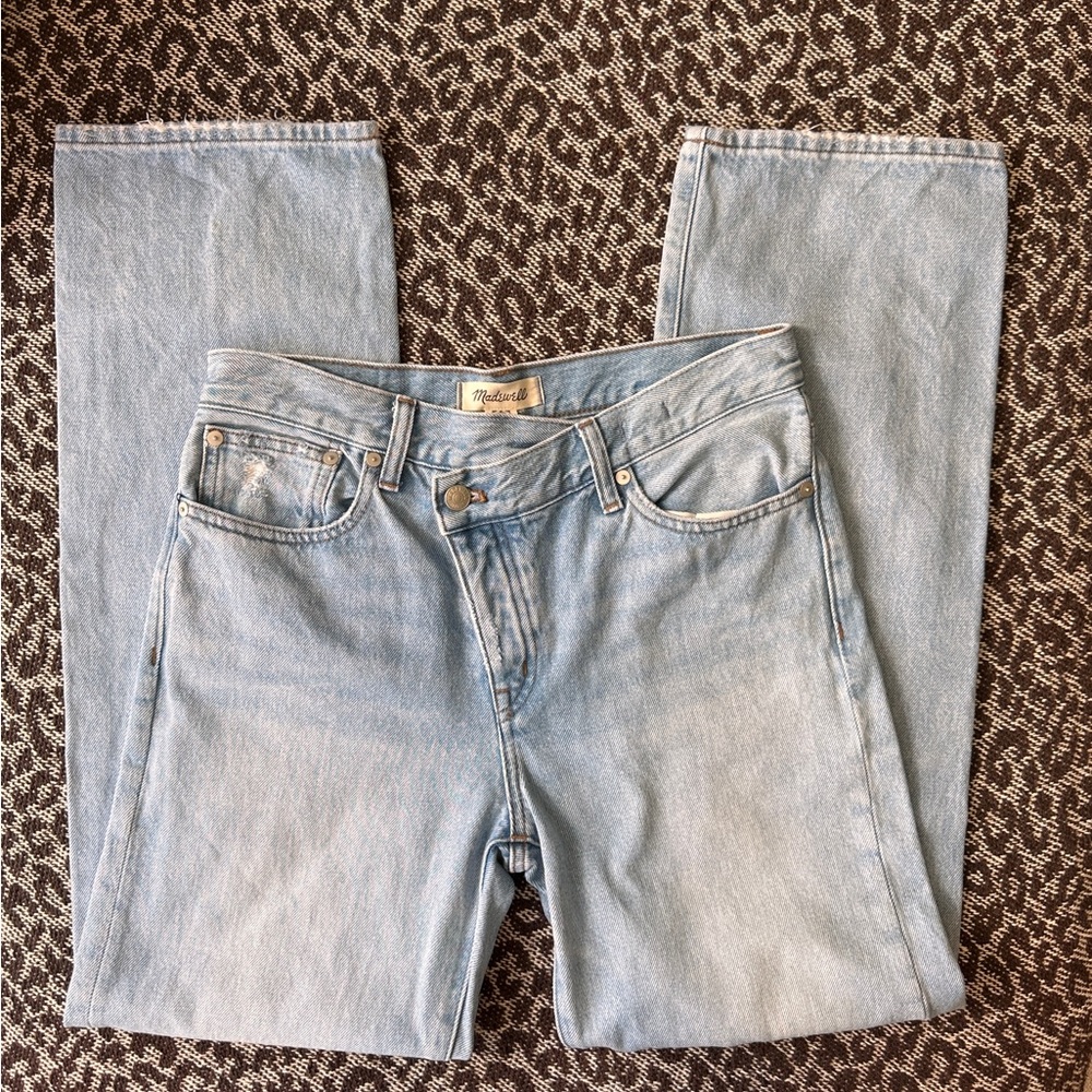 Madewell women’s Low Slung Straight jeans with cross tab detail